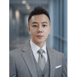 iSmart業務總監沈鴻尉(Mark)｜AI商業應用專家｜AI搜尋曝光與商業轉化顧問｜AI商學院